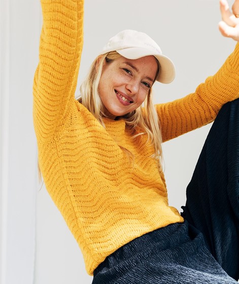YAS Betricia Knit Pullover orange