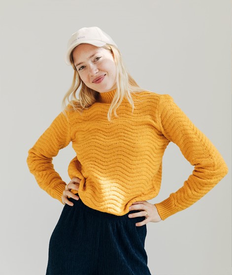 YAS Betricia Knit Pullover orange