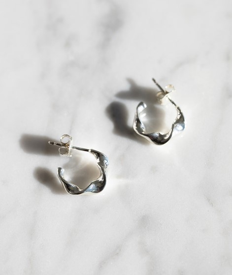 ESTELLA BARTLETT Twist Hoop Earrings Silber