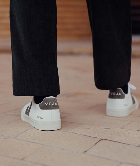 VEJA Campo Sneaker Wei/Khaki