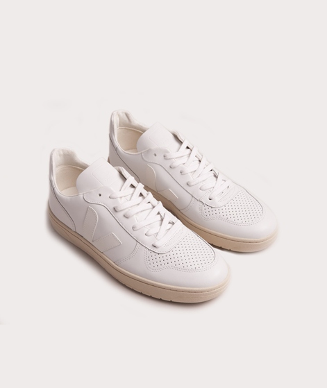 VEJA V-10 Leather Sneaker extra white