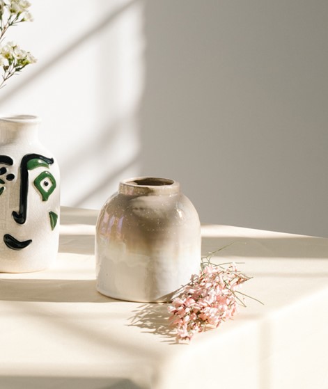 MADAM STOLTZ Stoneware Vase beige